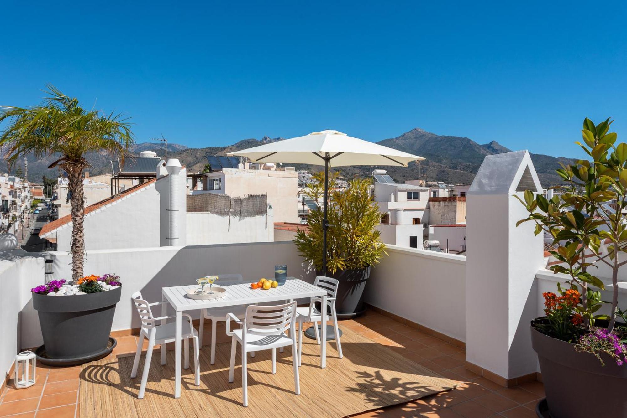 Casco Antiguo Terraza Y Vistas Al Mar Playa A Pie 1b Appartement Nerja
