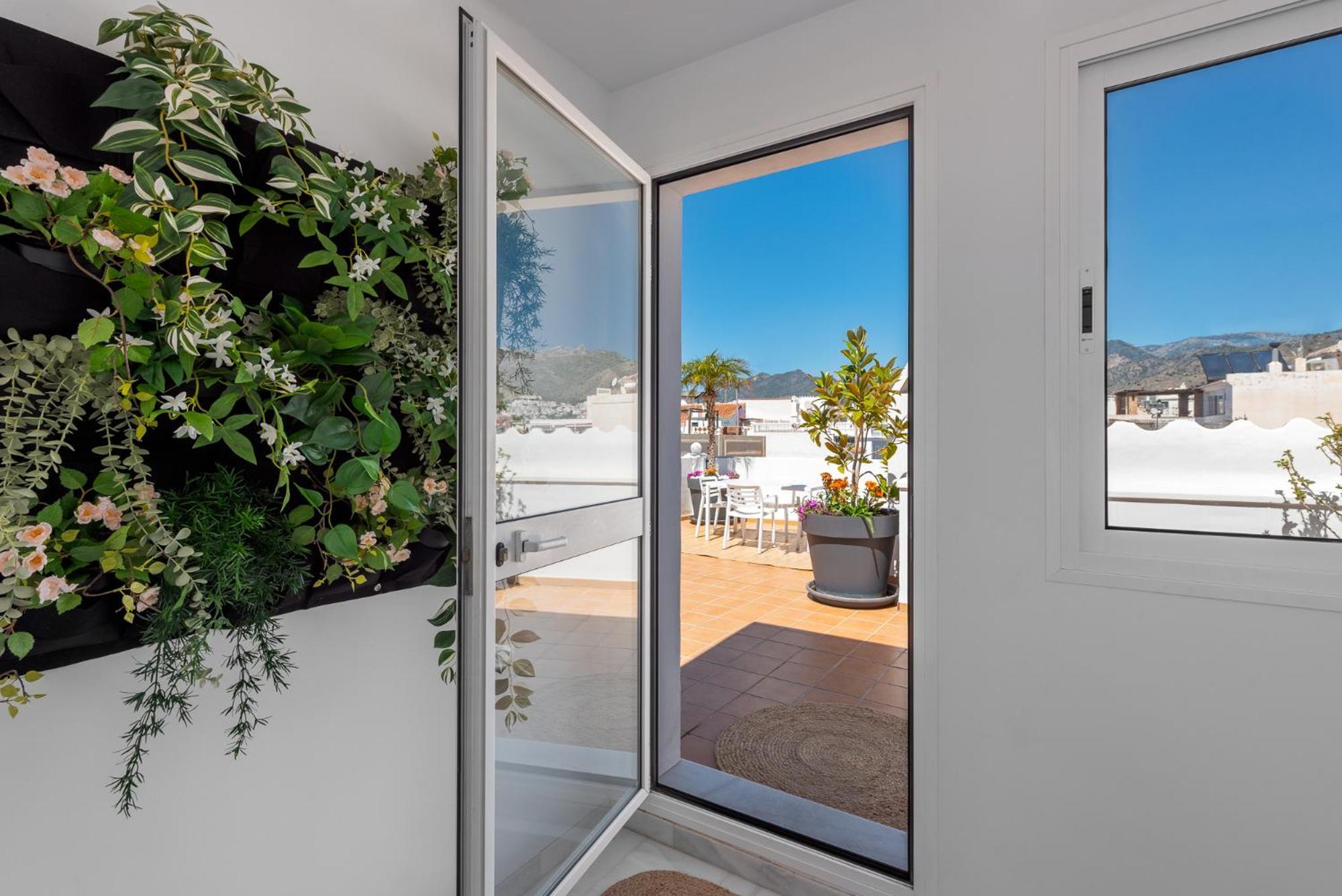 Appartement Casco Antiguo Terraza Y Vistas Al Mar Playa A Pie 1b Nerja